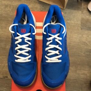 New in original box Wilson shoes men’s size 10